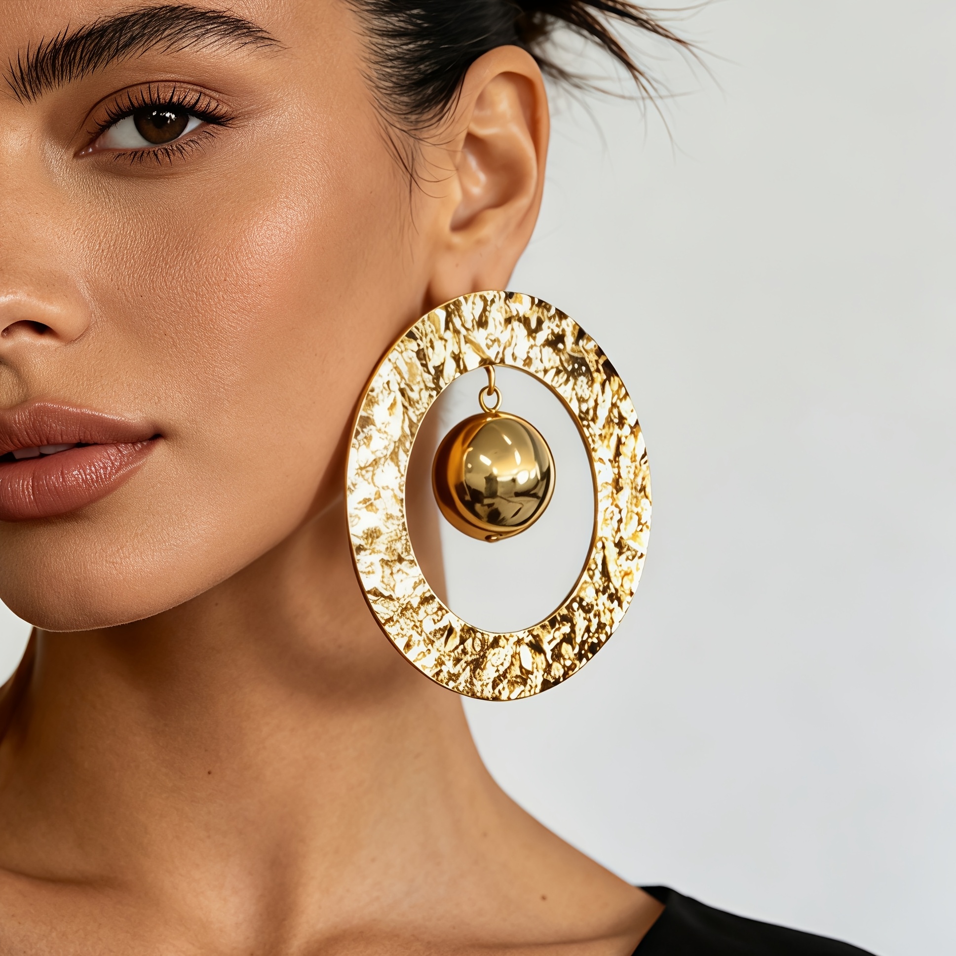 Women's Vintage Hammered Openwork Hoop Earrings